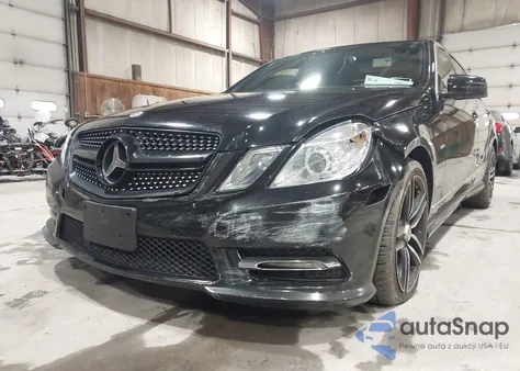 2012 Mercedes-Benz E 350 4Matic z USA, uszkodzony, nr VIN WDDHF8JB4CA609242